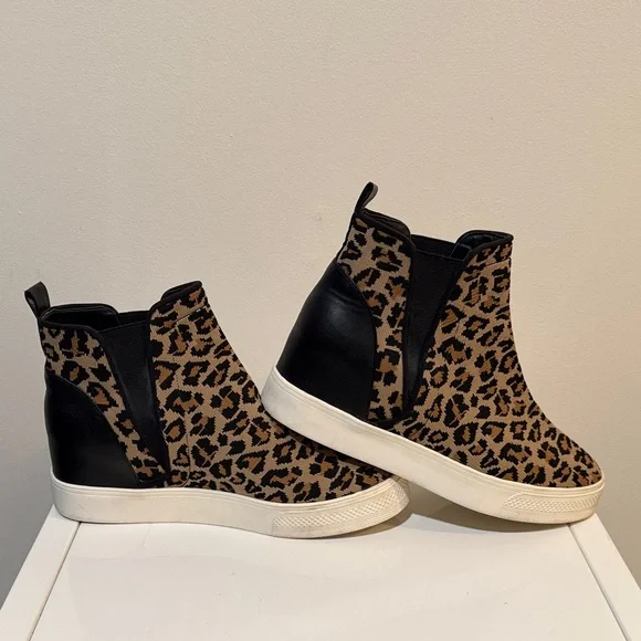 Steve Madden Women's Leopard Print Sneaker Booties Size 8 - Picture 6 of 8